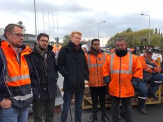 Visite de soutien aux salariés d'Ascoval en compagnie du député Adrien Quatennens